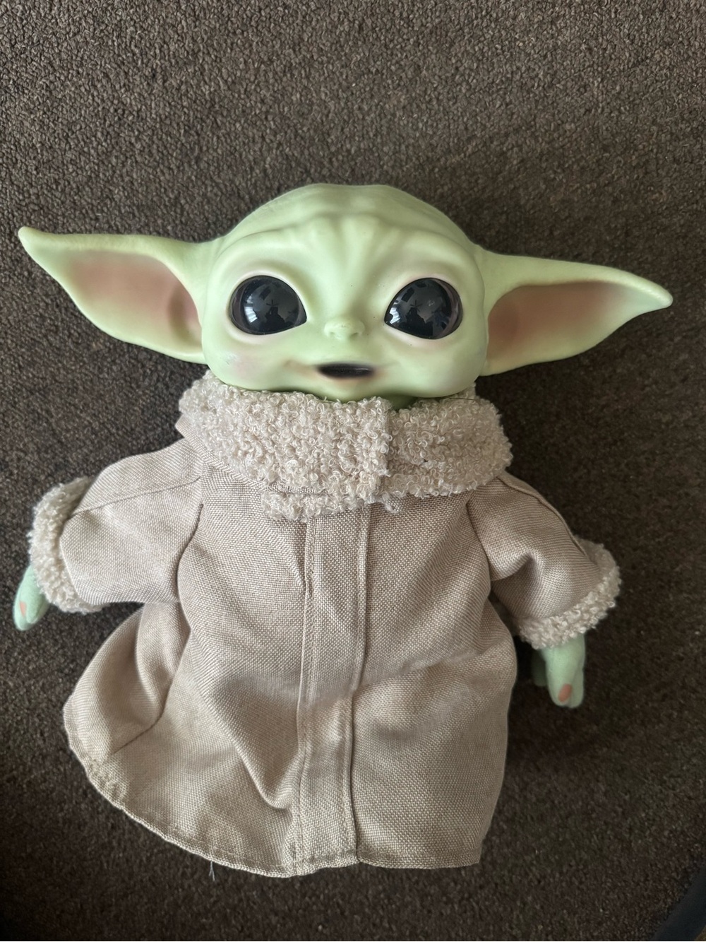 Hasbro Baby Yoda Plush in Light Green with Beige Robe